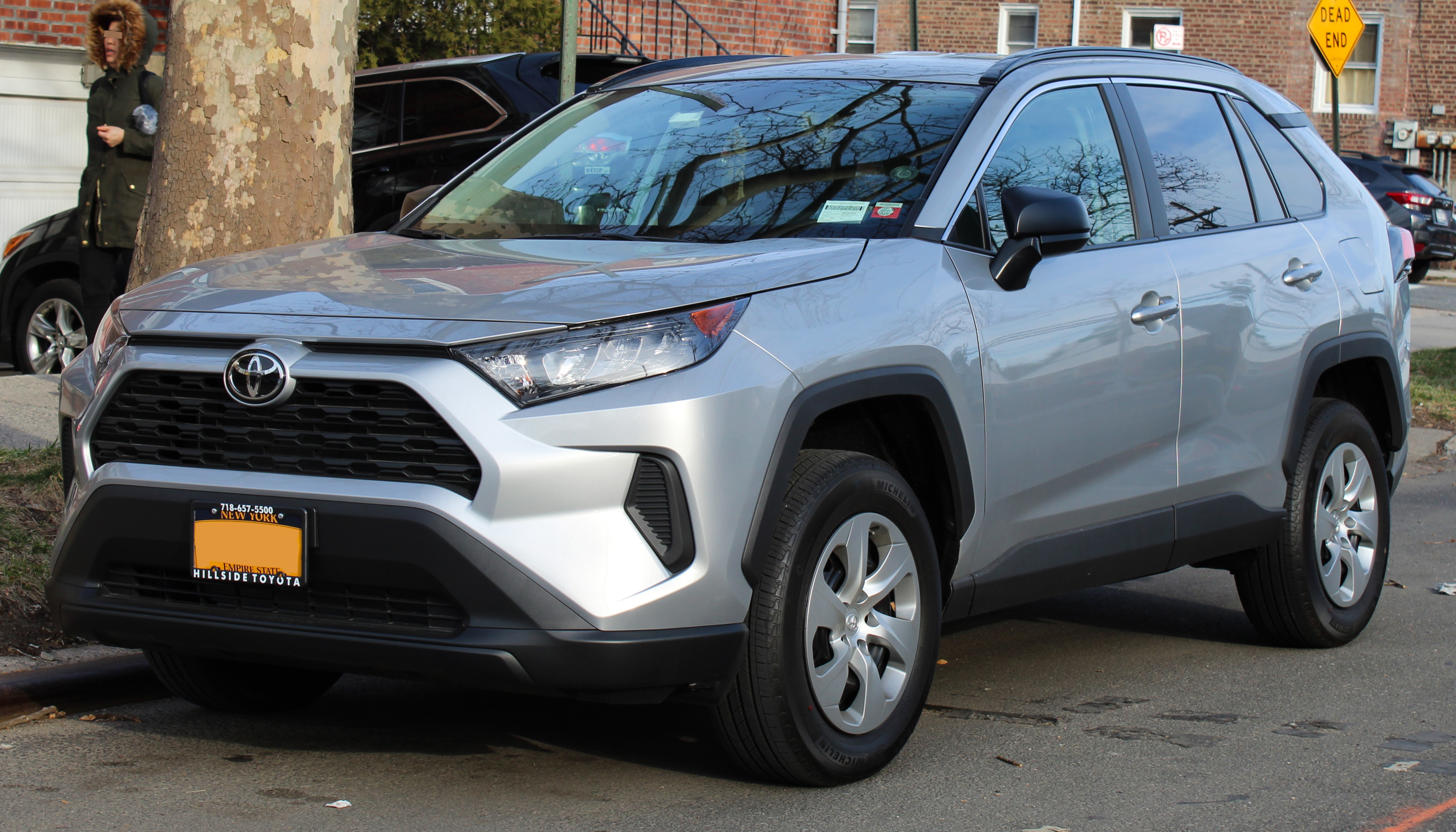 2019 Toyota RAV4 LE