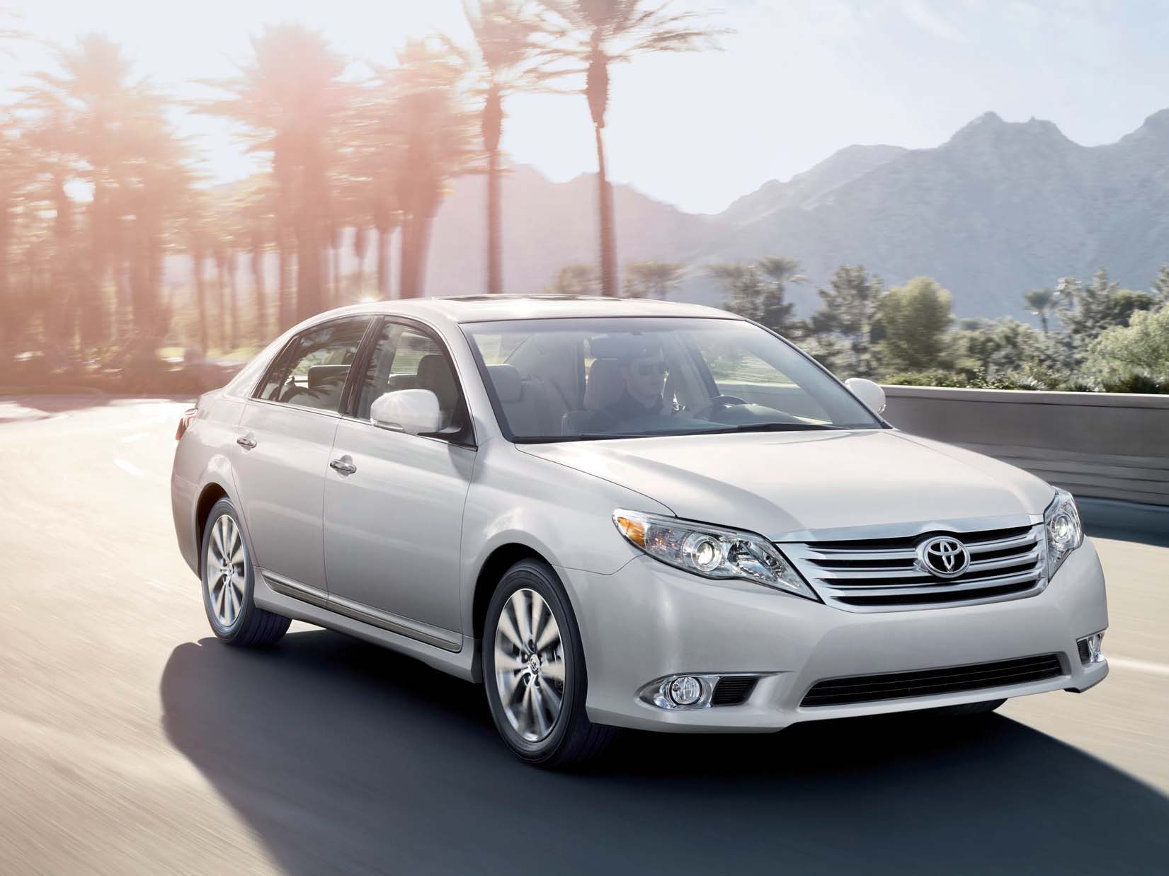 2012 Toyota AVALON