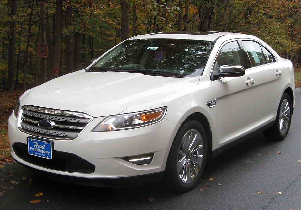 2010 Ford Taurus Limited 2 -- 10-31-2009