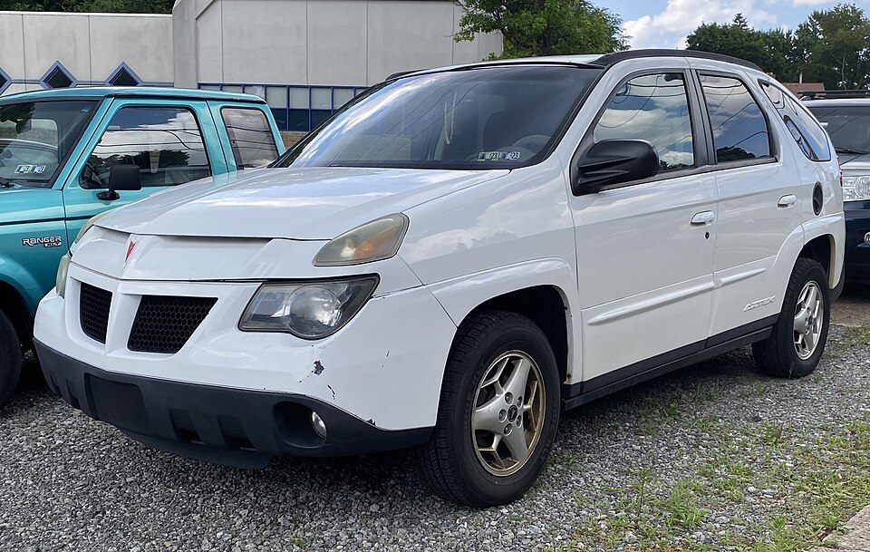 2004 Pontiac Aztek FWD in Summit White, front left, 07-22-2022