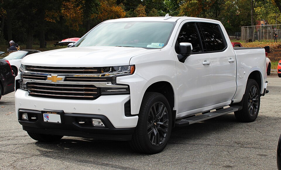 2020 Chevrolet Silverado 1500 High Country, front 10.25.20