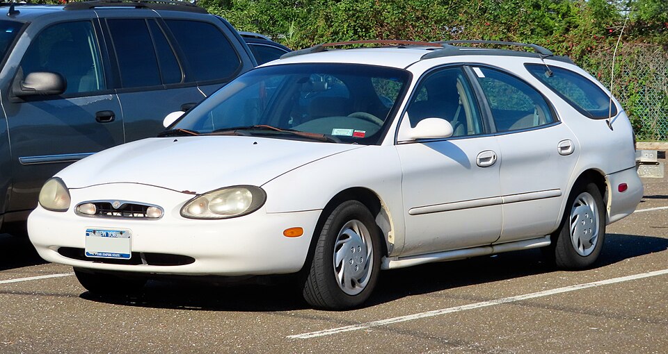 1997 Mercury Sable GS wagon, front 8.31.19