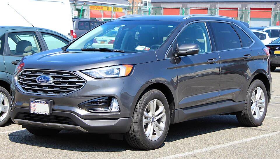 2019 Ford Edge SEL EcoBoost AWD 2.0L front 4.6.19