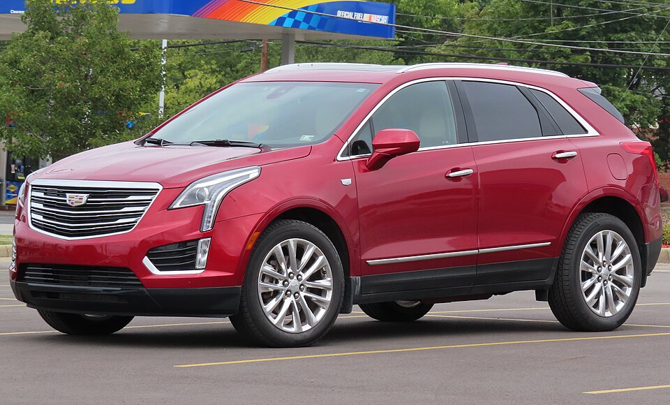 2019 Cadillac XT5 Luxury, front left, 09-10-2023