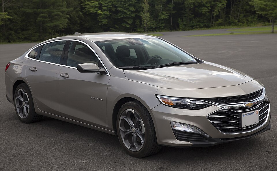 2024 Chevrolet Malibu LT in Moonstone Gray Metallic, front right