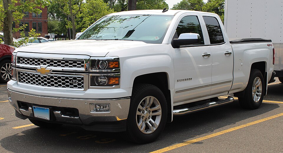 2014 Chevrolet Silverado 1500 LTZ Double Cab 5.3L Hagerty parking lot, 6.1.19