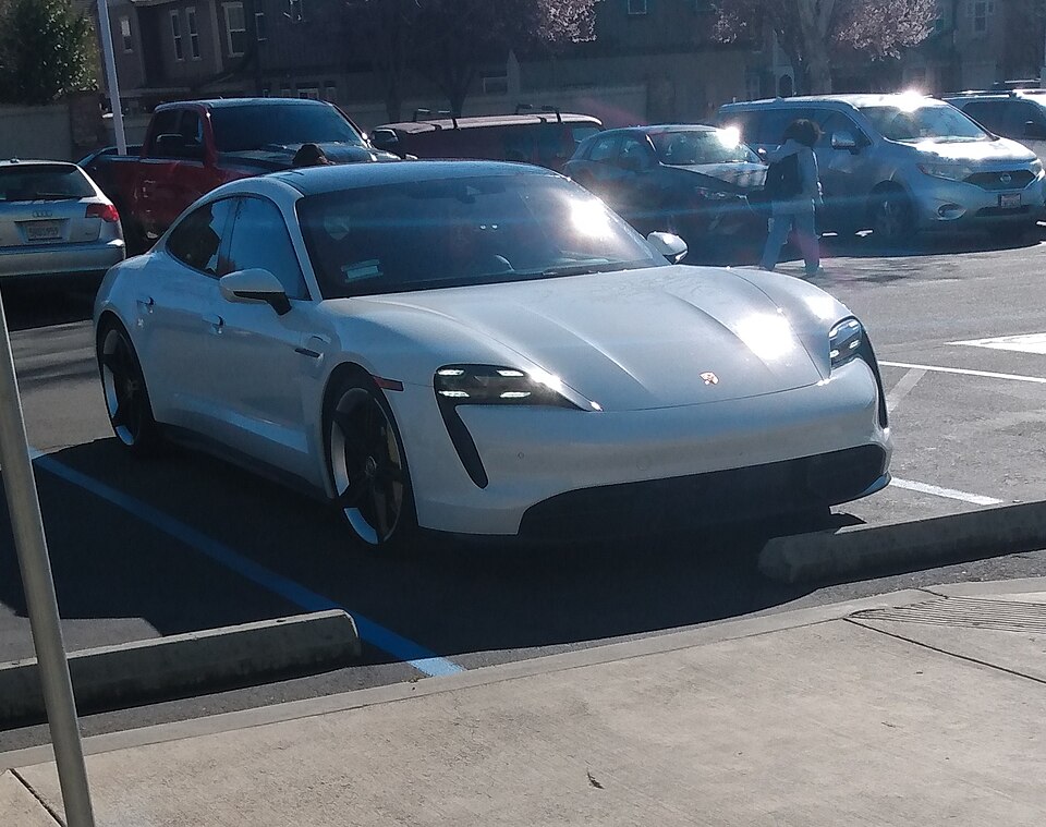 2020 Porsche Taycan Turbo S