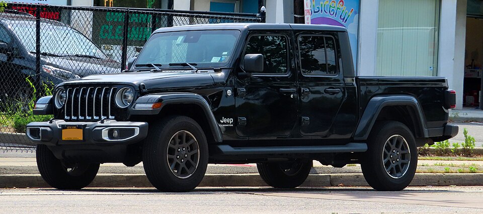 2020 Jeep Gladiator (JT), front 6.6.20