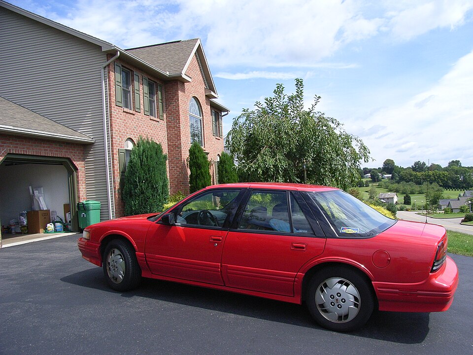 1995 Oldsmobile Cutlass Supreme Red