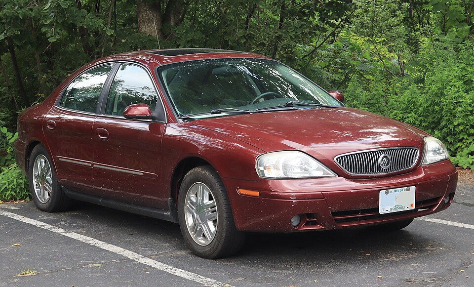 2004 Mercury Sable LS Premium in Merlot Red Metallic, front right, 07-10-2026