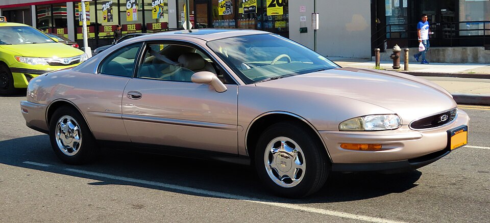 1999 Buick Riviera 3.8L, front 8.25.19