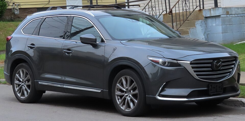 2017 Mazda CX-9 Grand Touring AWD, front right