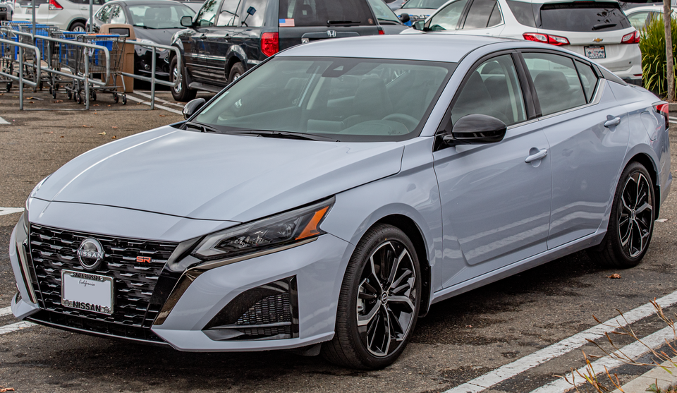 2023 Nissan Altima SR