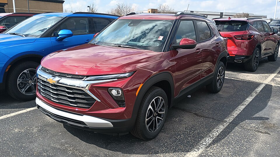 2024 Chevrolet TrailBlazer front view