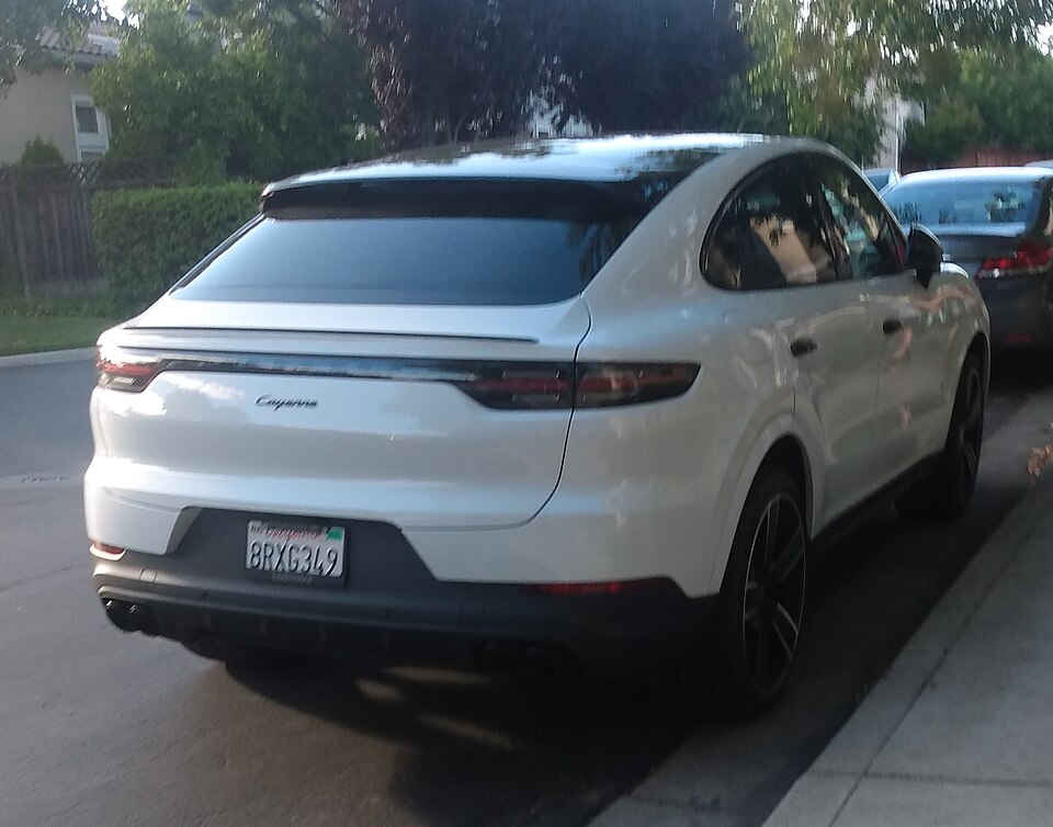 2021 Porsche Cayenne Coupe