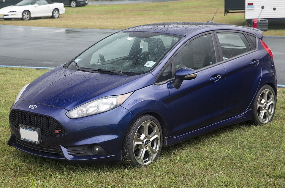 2016 Ford Fiesta ST, Kona Blue, front left