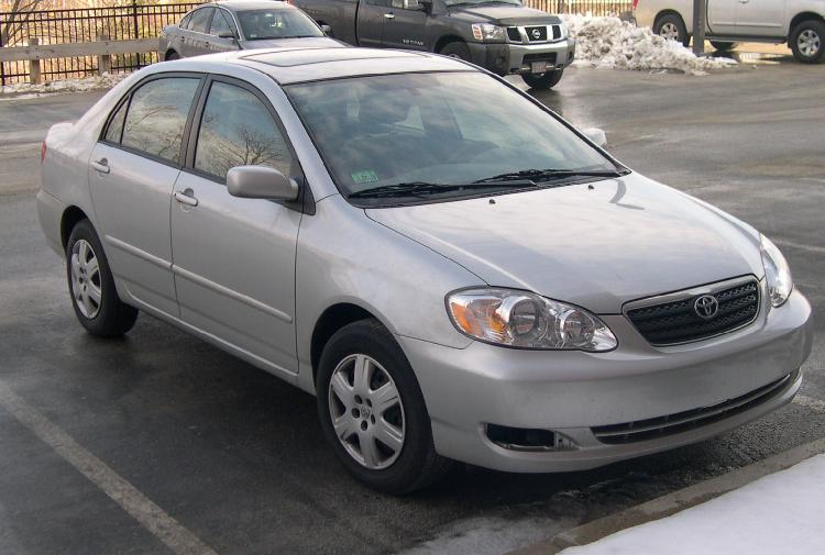 2005 Toyota Corolla (ZZE120) sedan 01