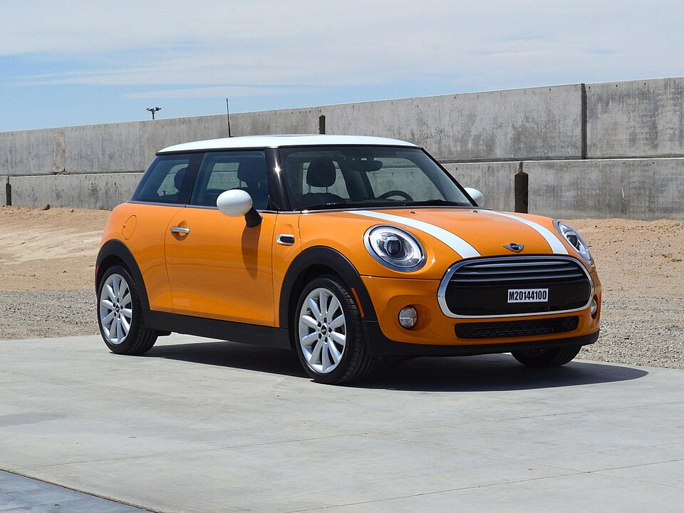 2014 MINI Cooper Hardtop -- NHTSA test 8755 - front