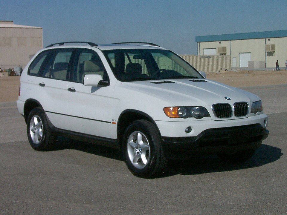 2003 BMW X5 3.0i -- NHTSA 01