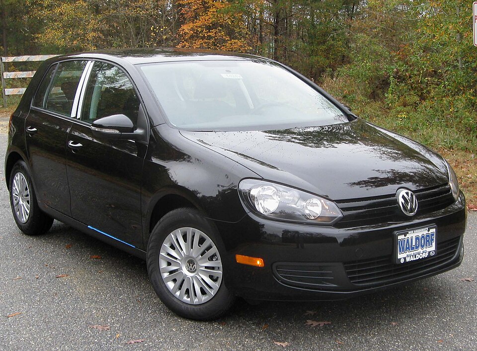 2010 Volkswagen Golf 4-door -- 10-31-2009