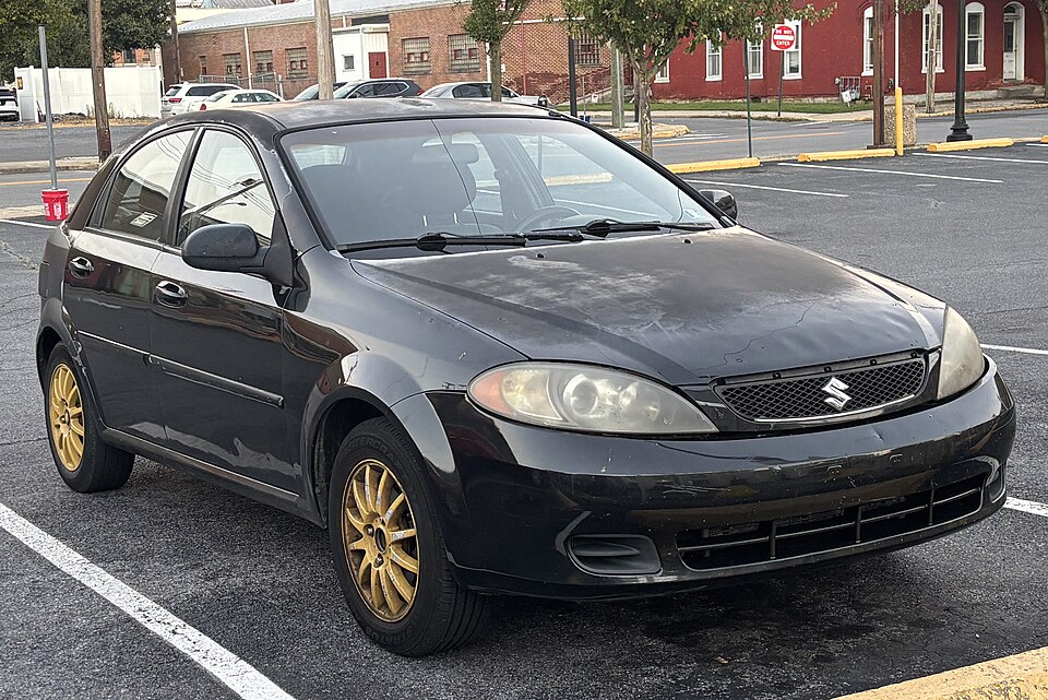 2007 Suzuki Reno in Fantasy Black Metallic, front left, 09-18-2026