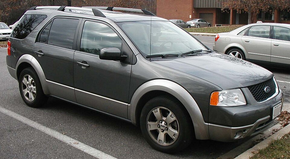 05-Ford-Freestyle-SEL