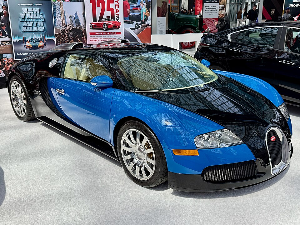2006 Bugatti Veyron - 01