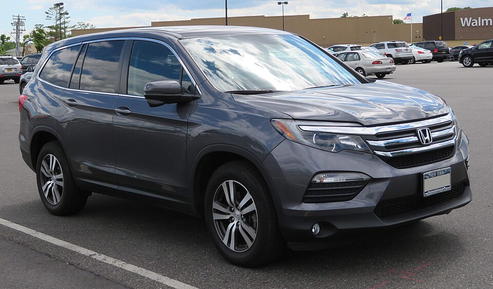 2017 Honda Pilot AWD front 6.15.18