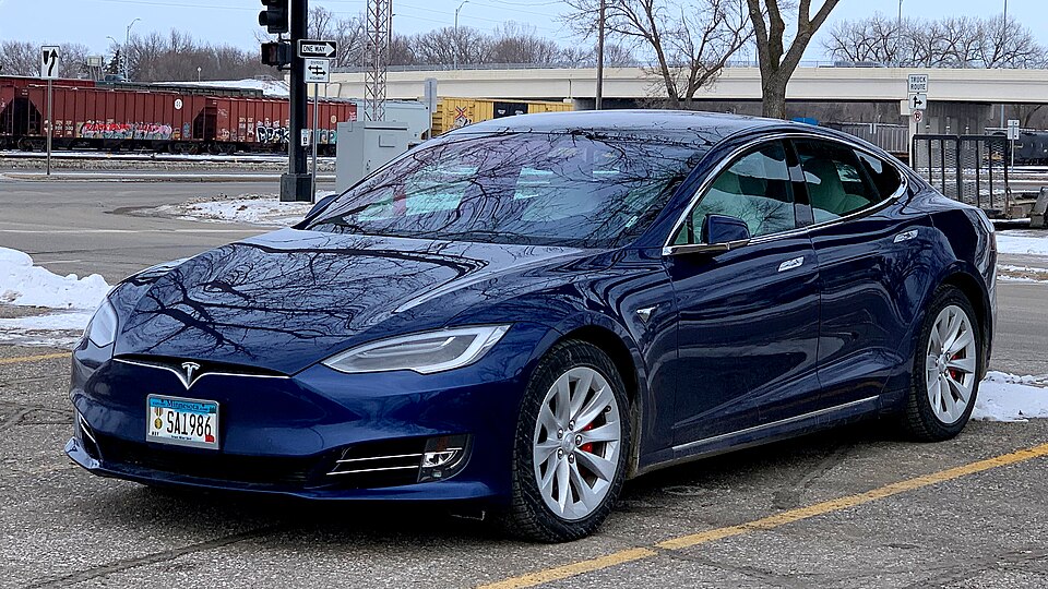 2019 Tesla Model S 100D (United States)