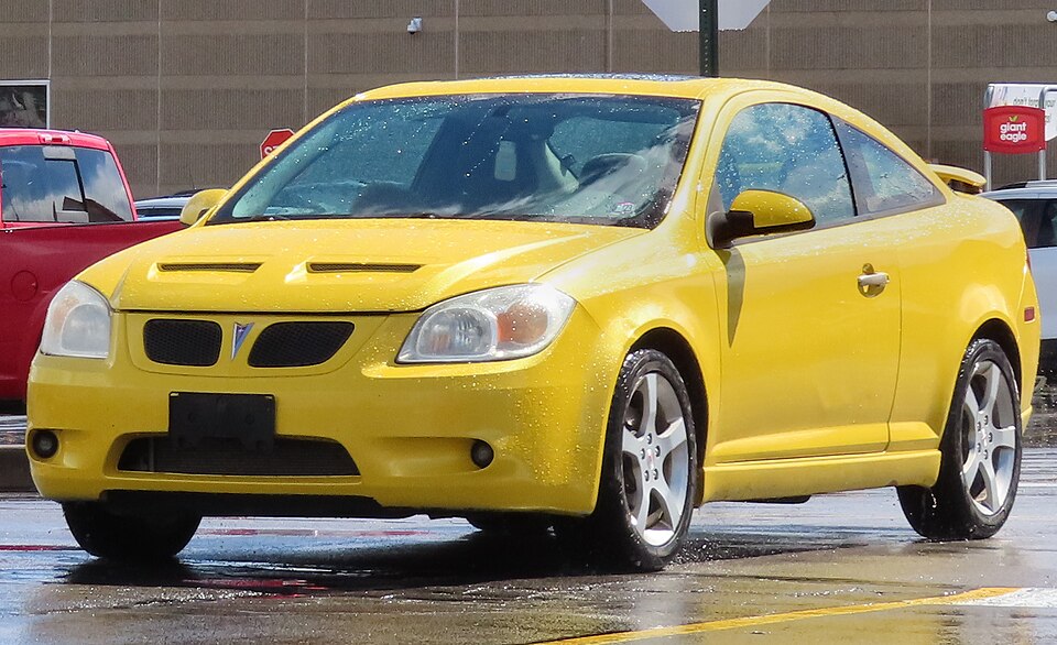 2007 Pontiac G5 GT Coupe, front left, 03-25-2023