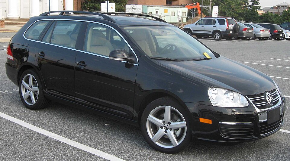 2009 Volkswagen Jetta Sportwagon front