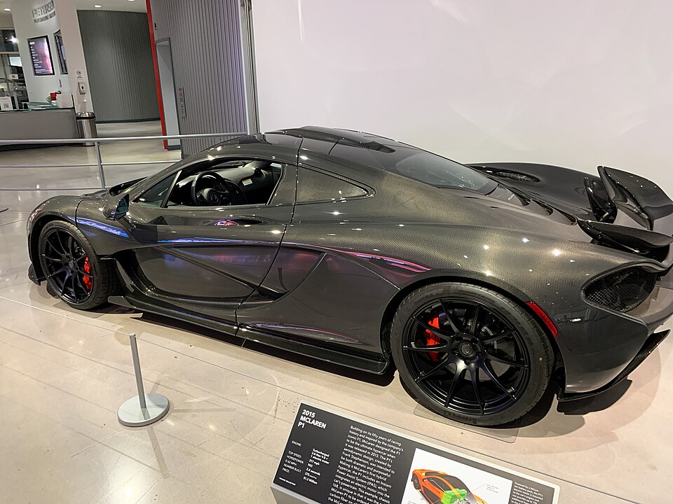Petersen Automotive Museum (52193583057)