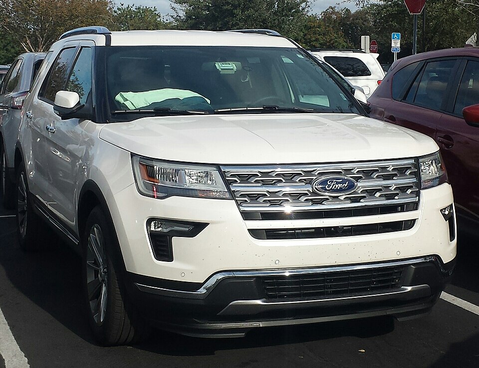 '18 Ford Explorer