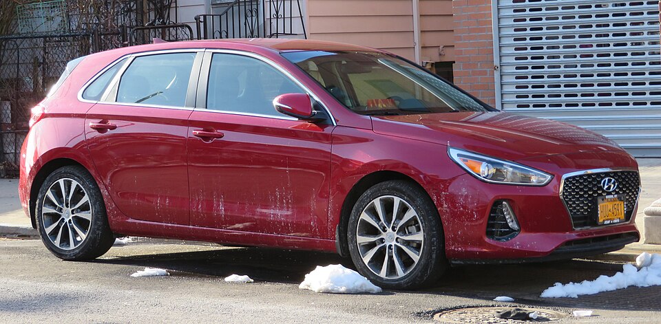 2018 Hyundai Elantra GT front 2.18.18