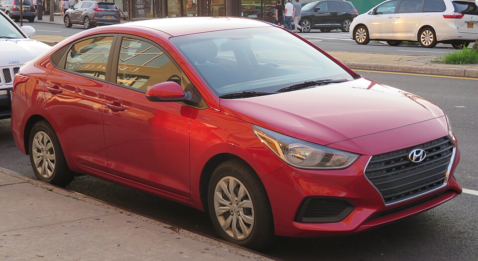 2018 Hyundai Accent 1.6L front 02 7.28.18