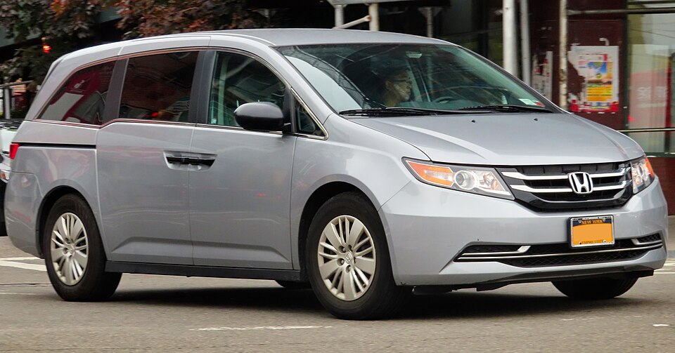 2016 Honda Odyssey LX 3.5L, front 8.23.19