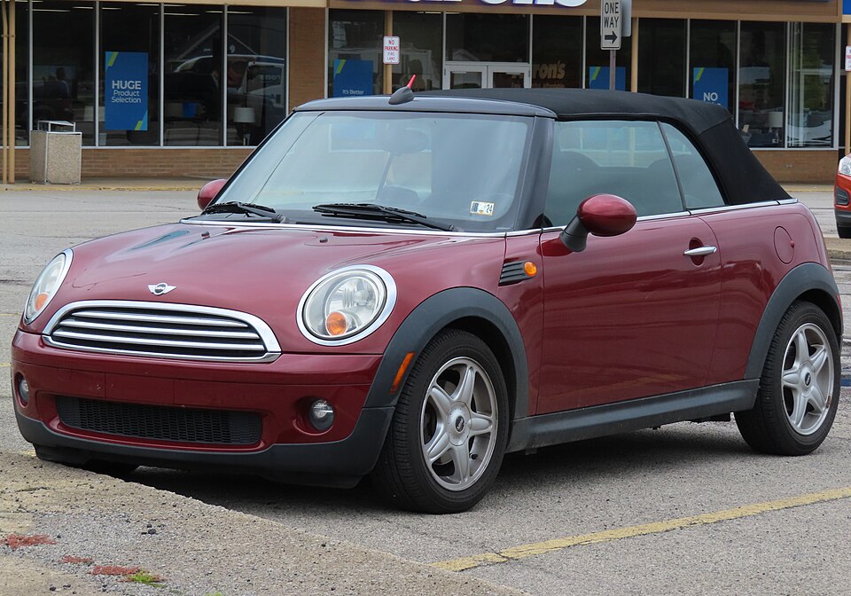 2009 Mini Cooper Convertible, front left, 08-25-2023