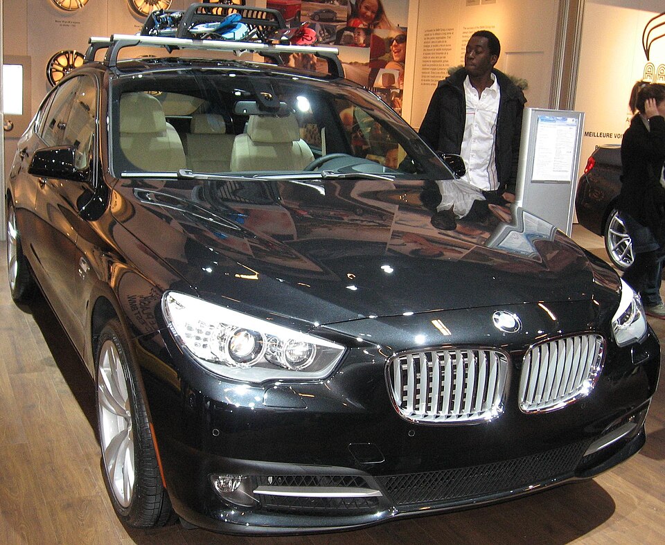 `11 BMW 5-Series GranTurismo (MIAS `11)