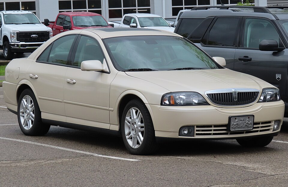 2003 Lincoln LS V8 Sport, front right, 05-04-2025