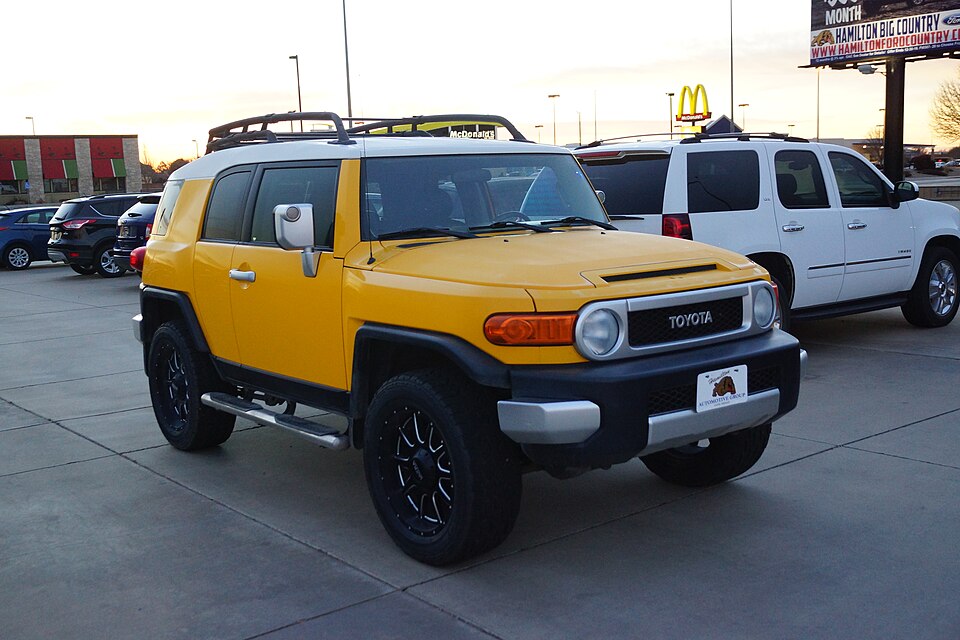 2007 Toyota FJ Cruiser (32388804171)