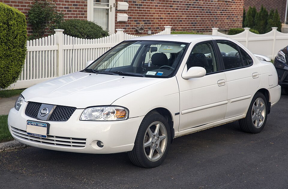 2006 Nissan Sentra 1.8 S Special Edition in White, front left