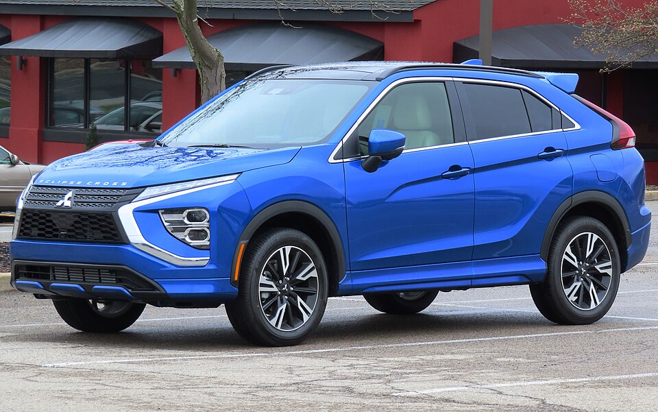 2023 Mitsubishi Eclipse Cross SEL Touring, front left, 03-15-2024