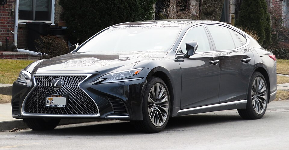 2018 Lexus LS 500 front 2.22.19