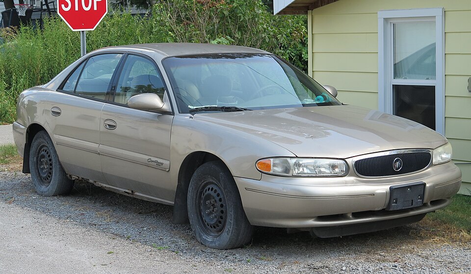 2002 Buick Century Custom in Light Sandrift Metallic, front right, 08-16-2025