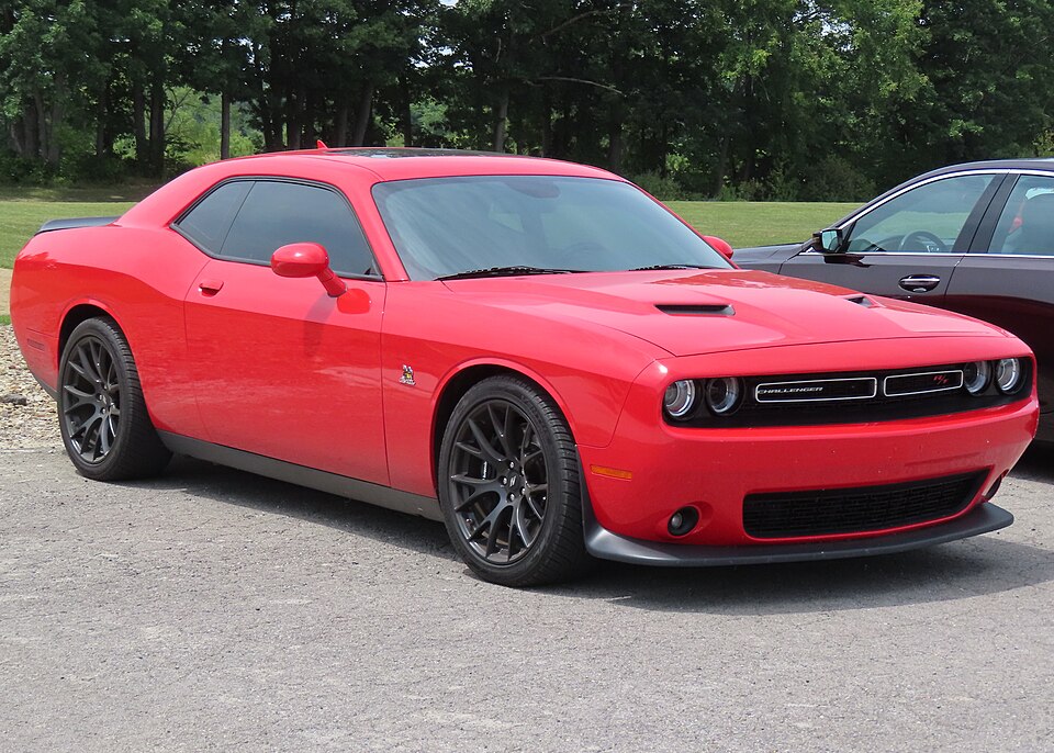 2017 Dodge Challenger R T Scat Pack, front right, 07-21-2024