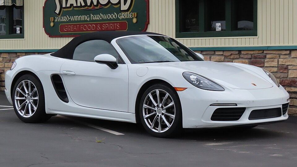 2018 Porsche 718 Boxster, front right, 08-17-2023