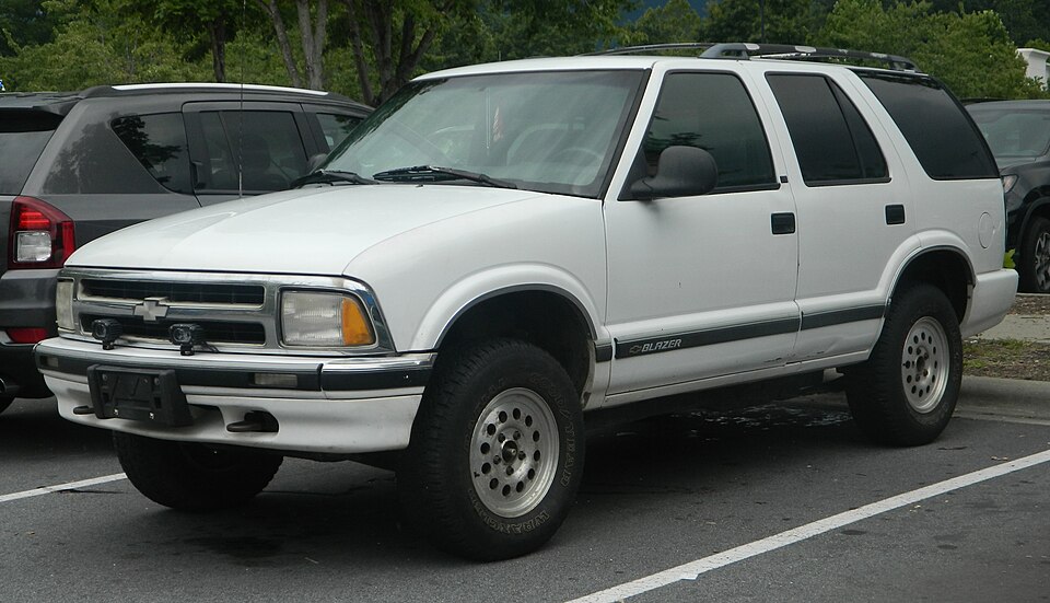 1997 Chevrolet Blazer, front left, 07-25-2026