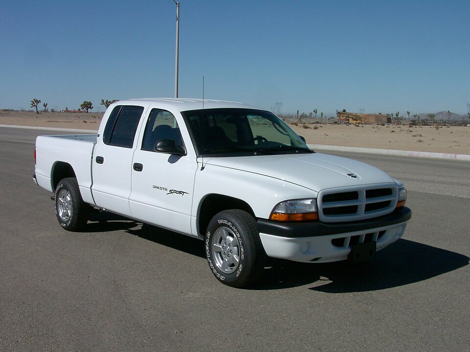 2001 Dodge Dakota Sport 4-door pickup -- NHTSA 01