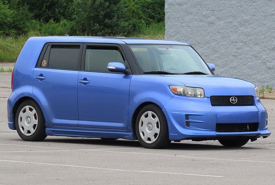 2010 Scion xB Release Series 7.0, front right, 06-19-2024