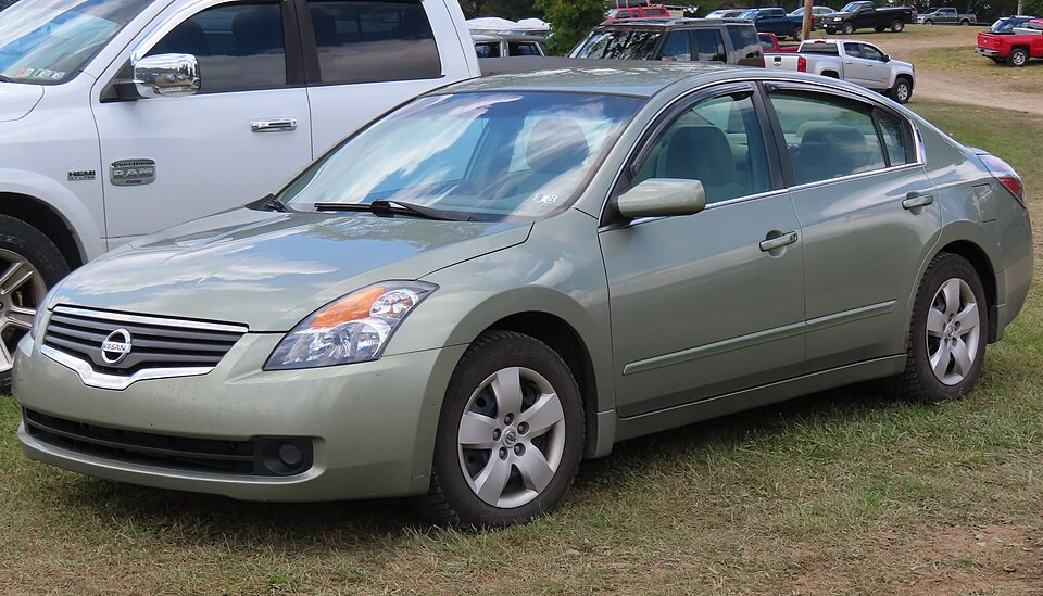 2008 Nissan Altima 2.5 S, front left, 08-07-2022